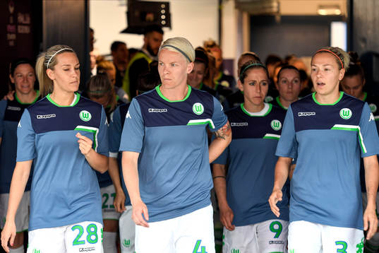 Wolfsburgs Lena Goessling, Nilla Fischer, Anna Blässe och