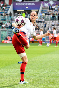 Lyons Lotta Schelin värmer upp