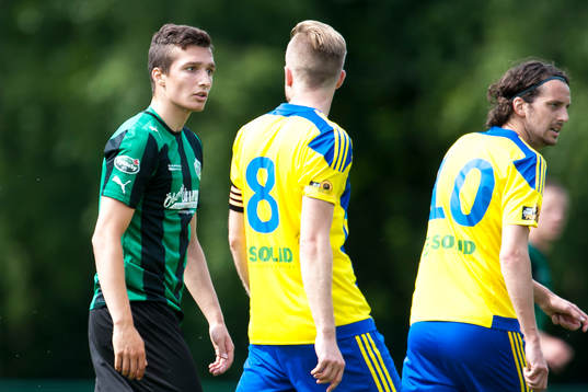 Högaborgs Bleron Zekaj och Eskilsminnes Marcus Andersson