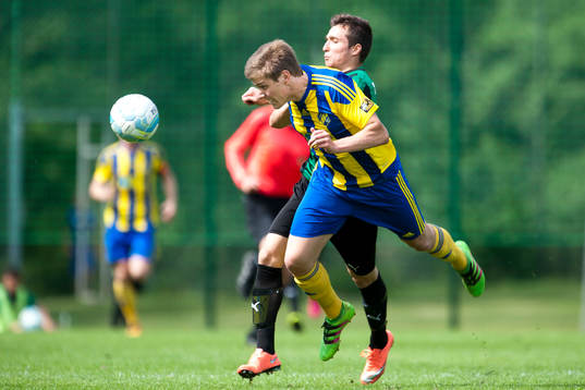 Högaborgs Bleron Zekaj och Eskilsminnes Mathias Åström