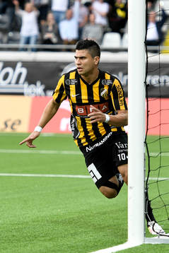 Häckens Paulo de Oliveira jublar