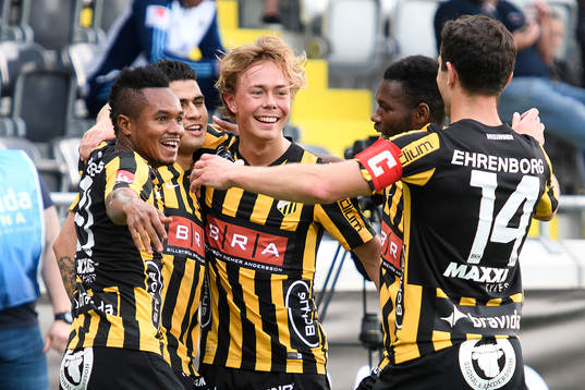 Häckens Nasiru Mohammed, Paulo de Oliveira och Joel