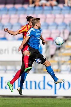 Syrianskas Felix Michel och Halmstads Alexander Ruud Tveter