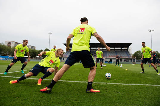 Kim Källström, Oscar Hiljemark, Zlatan Ibrahimovic och