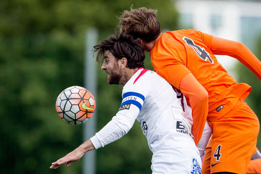 Örgrytes George Mourad och Athletics Daniel Jarl i en