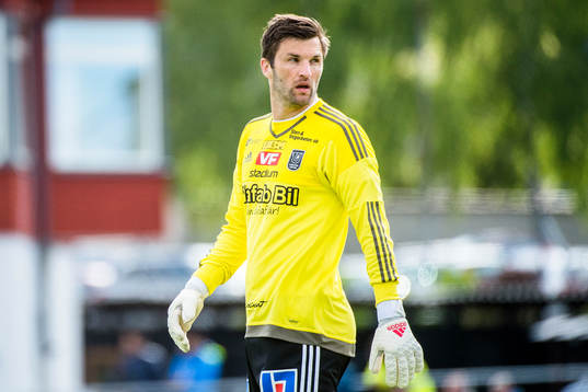 Carlstads målvakt Mirhad Abdijanovic