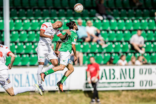 Assyriskas Alessandro Pereira och Ljungskiles Peiman