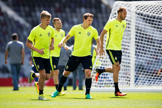 Pontus Wernbloom, Sebastian Larsson, Kim Källström och