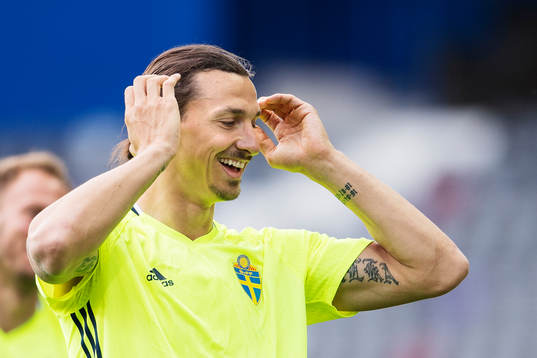 Zlatan Ibrahimovic på Sveriges fotbollslandslags träning