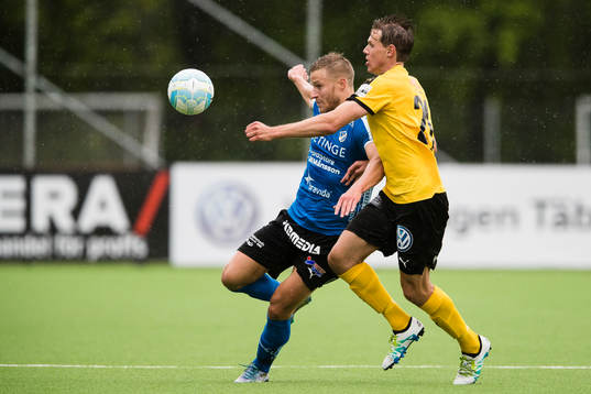 Halmstads Alexander Ruud Tveter och Frejs Philip Wiström