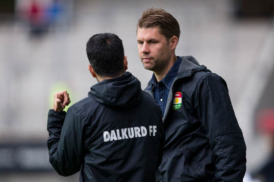 Dalkurds huvudtränare Poya Asbaghi och assisterande tränare Johan Sandahl