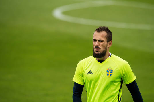 Emir Kujovic på Sveriges fotbollslandslags träning