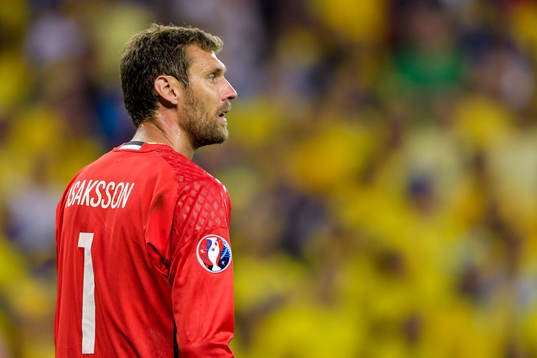 Sveriges målvakt Andreas Isaksson i fotbollsmatchen mellan Sverige och Belgien