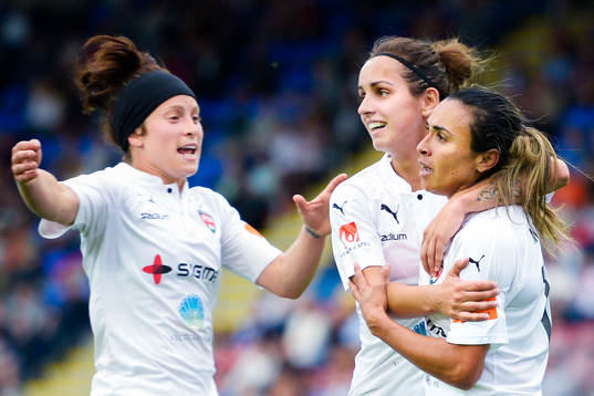 Rosengårds Ella Masar , Marta Viera Da Silva och Natasa Andonova jublar 0-1