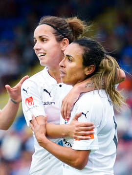 Rosengårds Marta Viera Da Silva och Natasa Andonova jublar 0-1