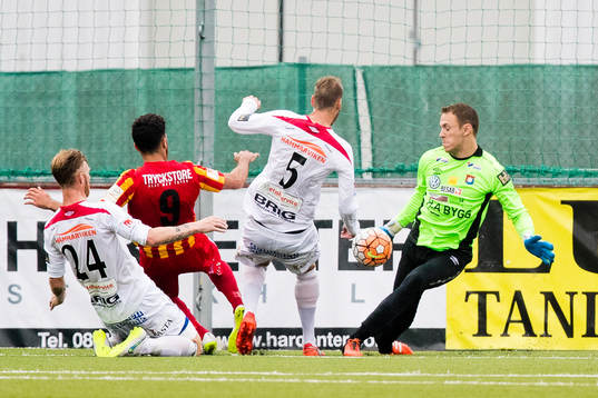 Örgrytes Fredrik Björck, Johan Hammar och målvakt