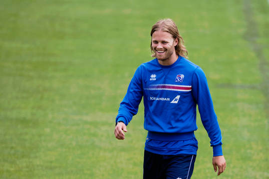 Birkir Bjarnason på Islands fotbollslandslags träning