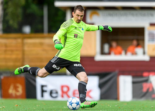 s målvakt Vladimir Sudar