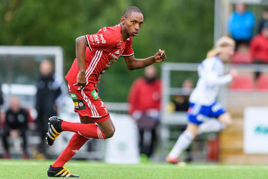 s Akeil Barrett under fotbollsmatchen i division 1 norra mellan Piteå och Luleå den 6 juli 2016 i Piteå.