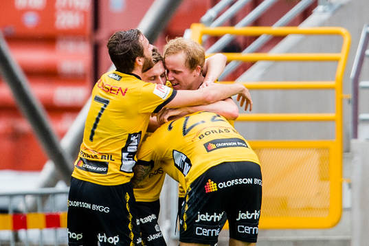 Elfsborgs spelare jublar efter mål