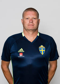 Förbundskapten Tomas Turesson i P17/99-landslaget poserar för ett porträtt den 12 juli 2016 i Stockholm. 
