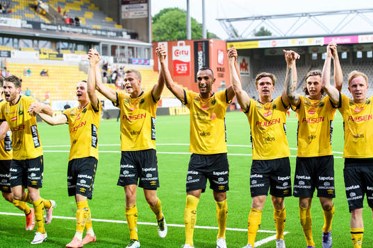 Elfsborgs spelare tackar publiken