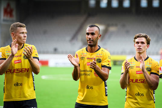 Elfsborgs Issam Jebali tackar publiken