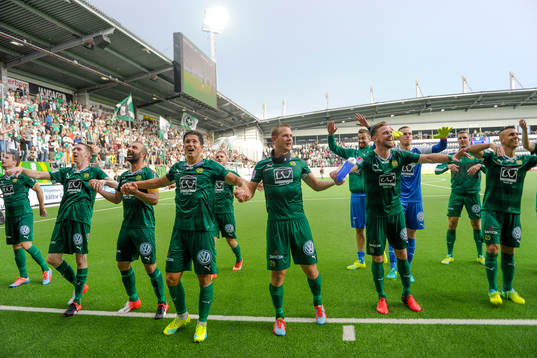 Hammarbys spelare jublar