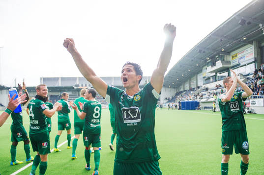 Hammarbys David Boo Wiklander jublar