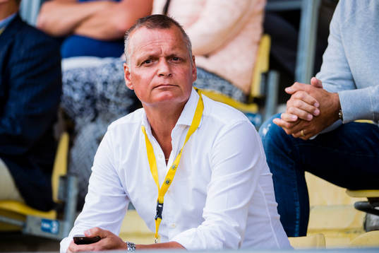 Vice ordförande Ingvar Johansson på läktaren fotbollsmatchen i Superettan mellan Ängelholm och Sirius den 30 juli 2016 i Ängelholm.
