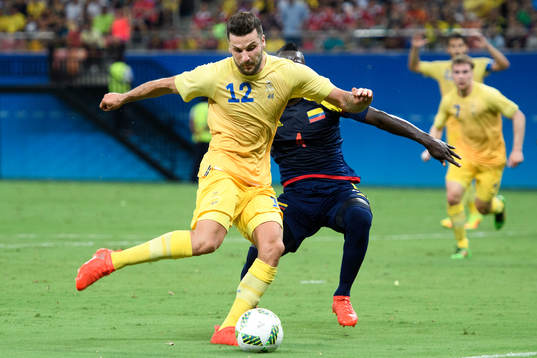 Sveriges Mikael Ishak i fotbollsmatchen mellan Sverige och