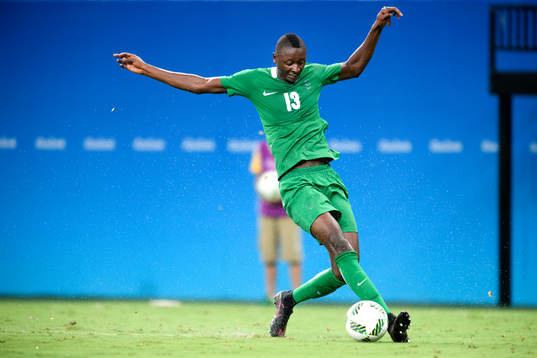 Nigerias Sadiq Umar i fotbollsmatchen mellan Nigeria och Japan den 4 augusti 2016