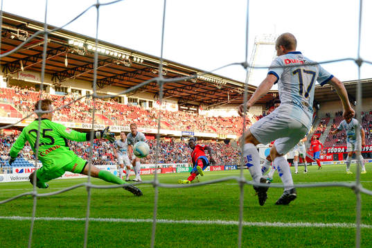 Helsingborgs Lalawélé Atakora kvitterar till 1-1 bakom
