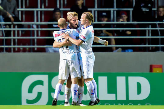 Gefles Johan Oremo jublar efter kvitteringsmålet 2-2 