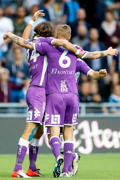 IFK Göteborgs Tom Pettersson och Sebastian Eriksson jublar