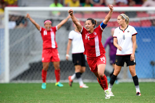 Kanadas Melissa Tancredi jublar efter fotbollsmatchen mellan Tyskland och Kanada den 9 augusti 2016