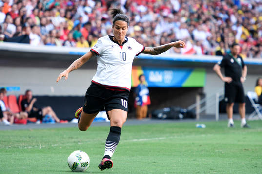 Tysklands Dzsenifer Marozsan i fotbollsmatchen mellan Tyskland och Kanada den 9 augusti 2016