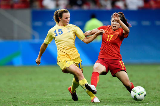 Sveriges Jessica Samuelsson och Kinas Yasha Gu i