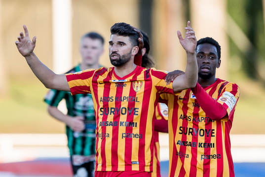 Syrianskas Mattias Mete jublar efter 0-2