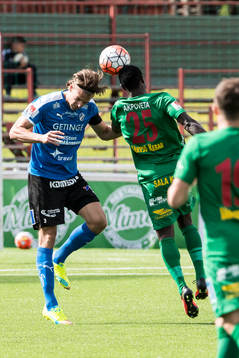 Halmstads Fredrik Liverstam och Dalkurds Imed Louati  i fotbollsmatchen i superettan mellan Dalkurd och Halmstad den 14 augusti 2016 i Borlänge.