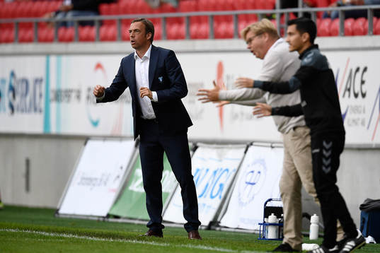 Malmö FFs tränare Allan Kuhn och Kalmars tränare Peter Swärdh 