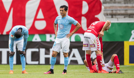 Malmö FFs Enock Kofi Adu och Yoshimar Yotún  samtKalmars