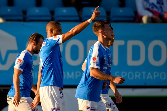 Trelleborgs Salif Camara Jönsson jublar