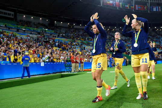 Sveriges Jessica Samuelsson, Olivia Schough och Stina