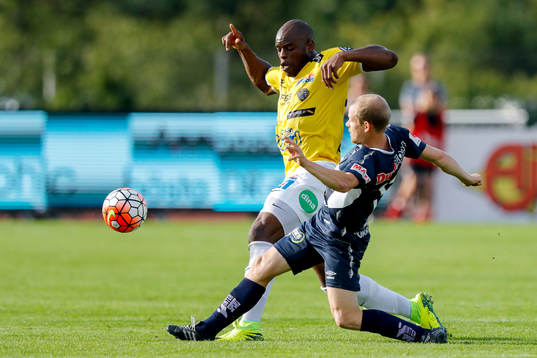 Falkenbergs Hakeem Araba och Gefles Jonas Lantto