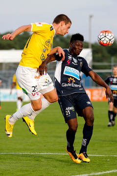 Falkenbergs Thomas Juel-Nielsen och Gefles Kwame Bonsu