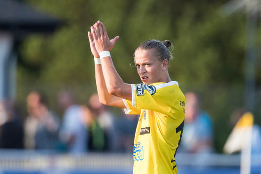 Falkenbergs Jesper Karlsson jublar
