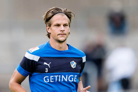 Halmstads Fredrik Liverstam före fotbollsmatchen i
