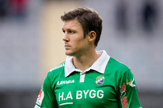 Ljungskiles Hannes Stiller innan fotbollsmatchen i