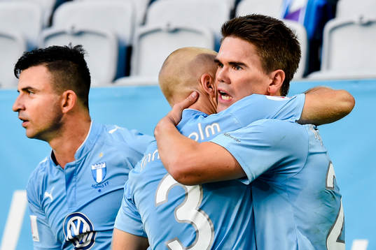 Malmö FFs Vidar Örn Kjartansson jublar efter 2-0